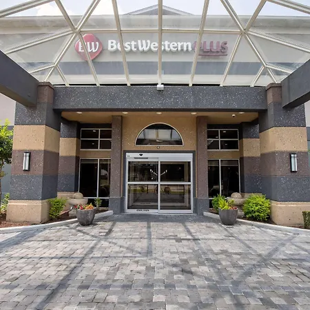 Best Western Plus Lafayette Vermilion River Inn & Suites