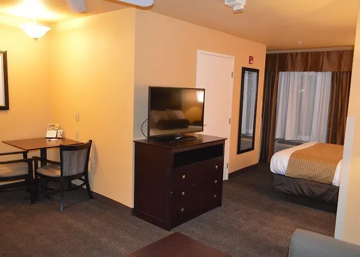 Western Vermilion River & Hotel Lafayette