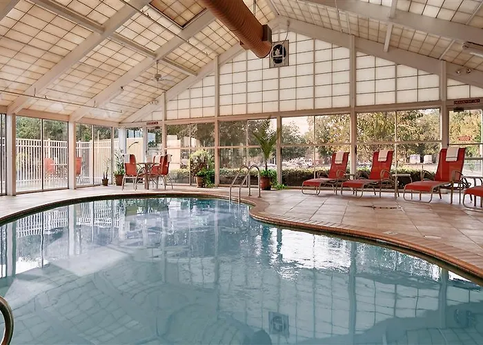 Western Vermilion River & Hotel 3*