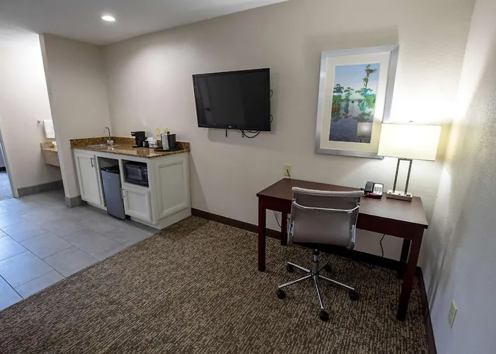 Hotel Western Vermilion River & 3*