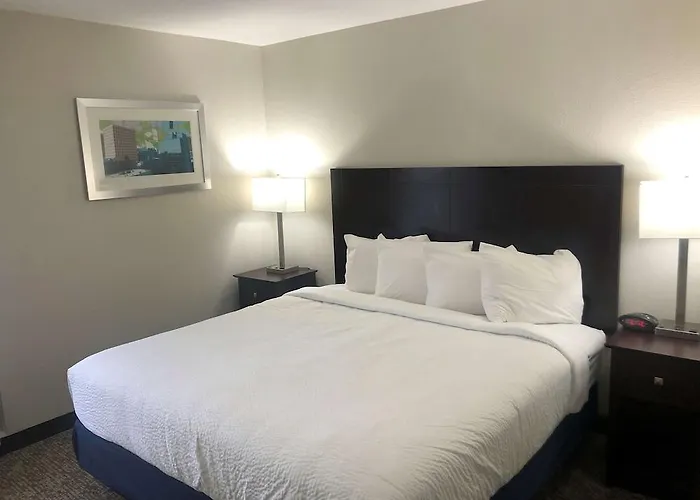 Hotel Western Vermilion River &