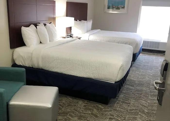 Western Vermilion River & Hotel 3*