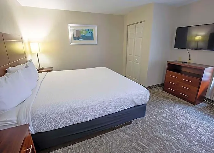 Western Vermilion River & Hotel 3*