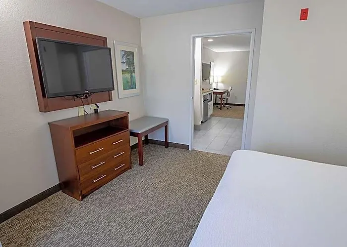 Western Vermilion River & Hotel 3*